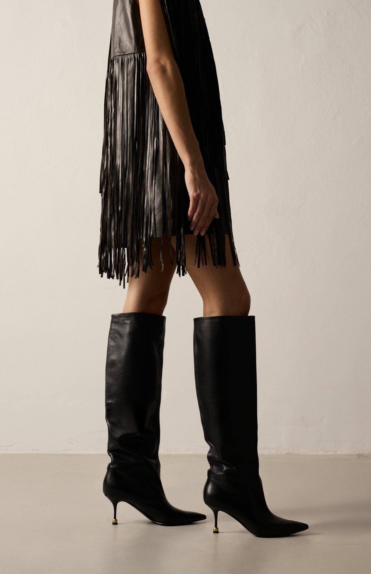 KAJA DEEP BLACK