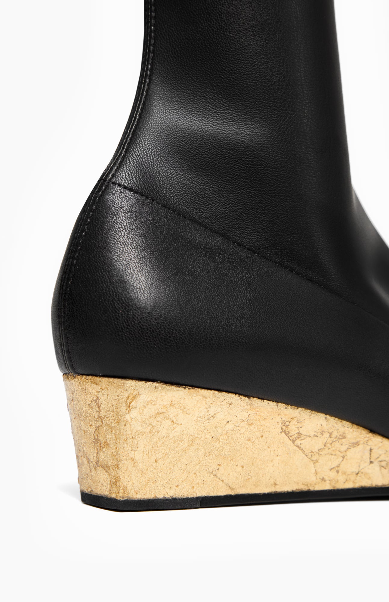 LUCIA DEEP BLACK