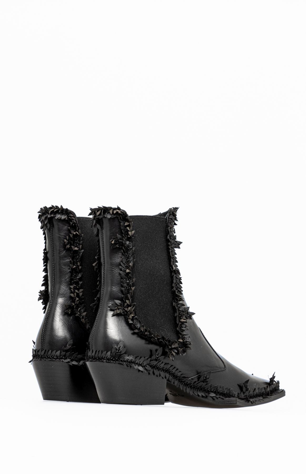 LENKA DEEP BLACK
