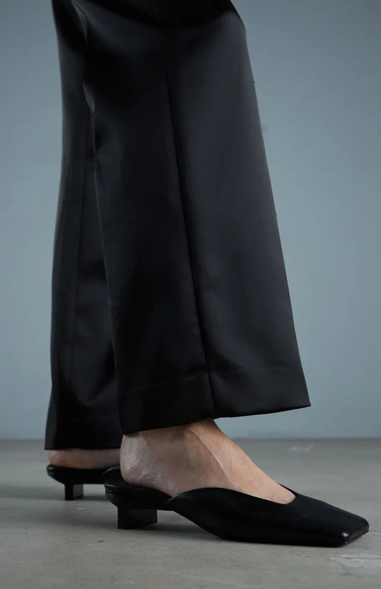 CAMILLA DEEP BLACK
