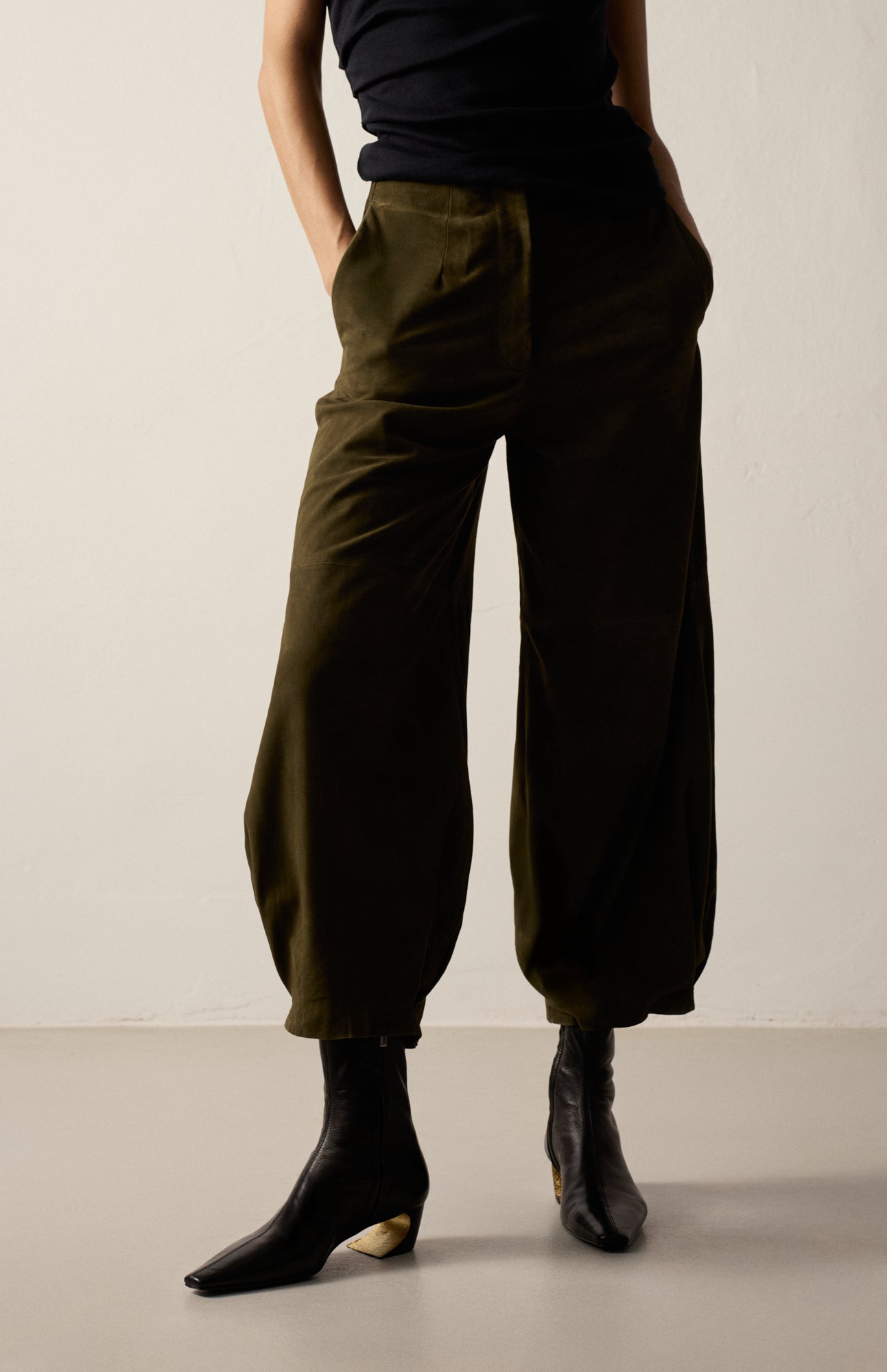 ARCHIE DEEP BLACK