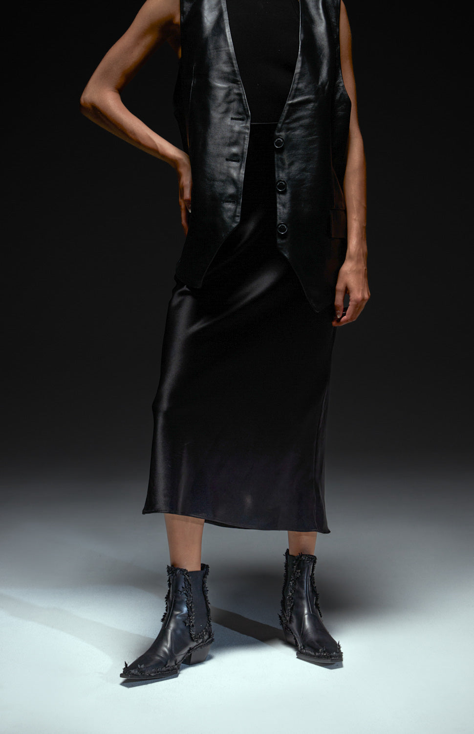LENKA DEEP BLACK